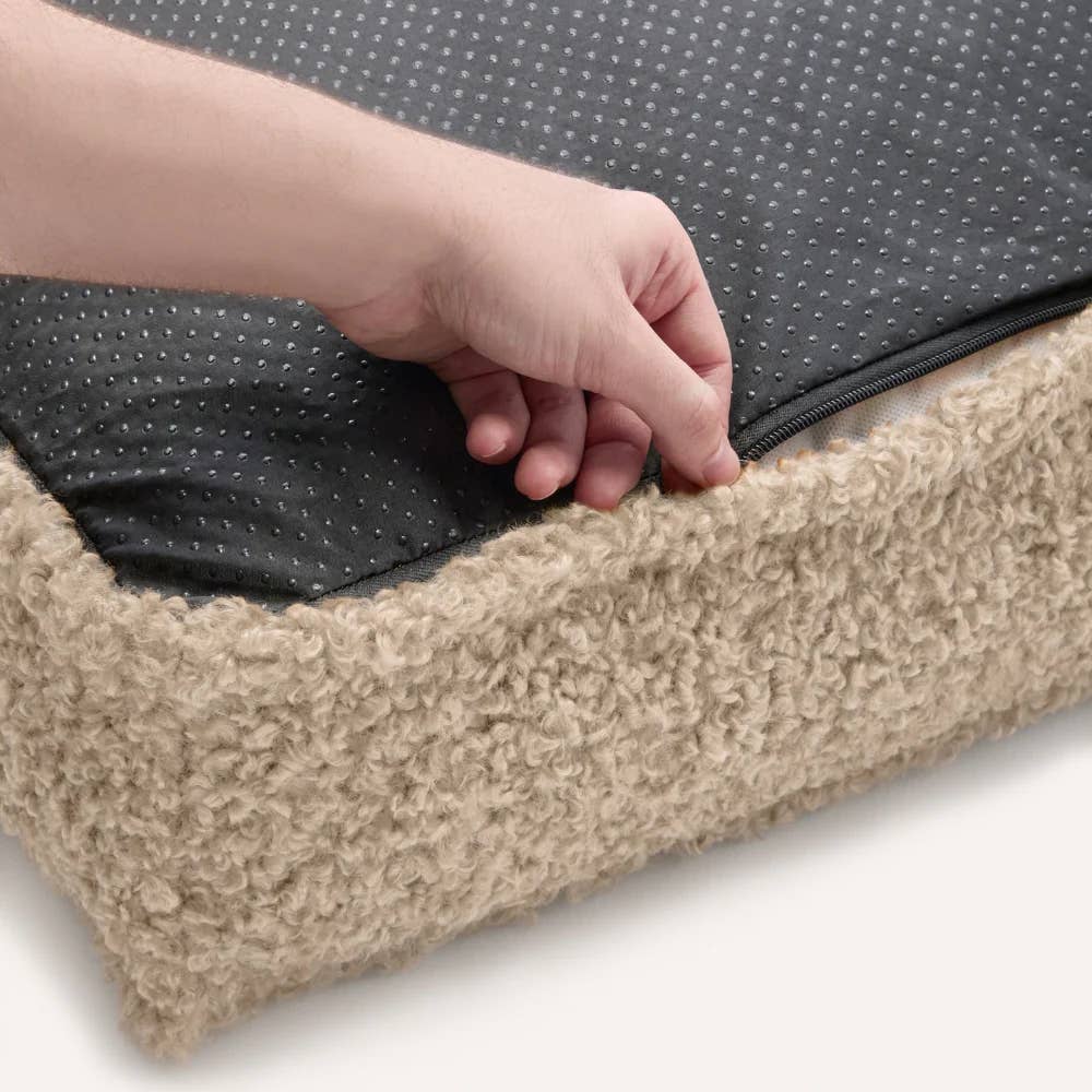 Lit pour chien en effet bouclette beige, Cuadra